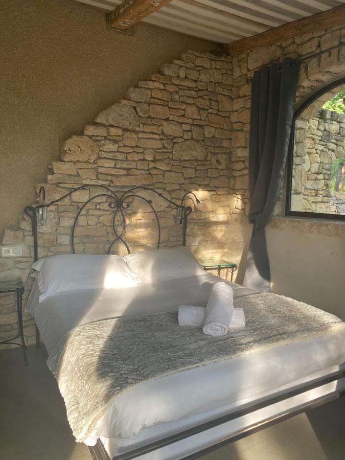 Hotel Lou Caleu Restaurant Le Rocher Des Abeilles Saint-Martin-de-Castillon 외부 사진