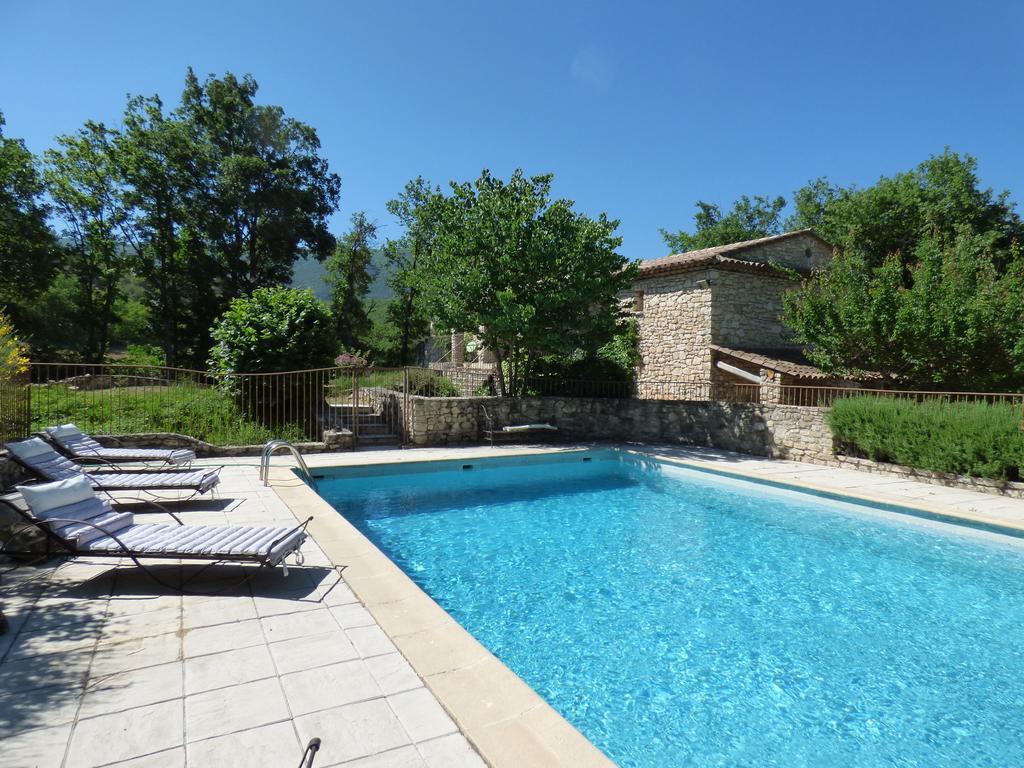 Hotel Lou Caleu Restaurant Le Rocher Des Abeilles Saint-Martin-de-Castillon 외부 사진