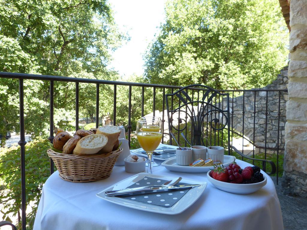 Hotel Lou Caleu Restaurant Le Rocher Des Abeilles Saint-Martin-de-Castillon 외부 사진